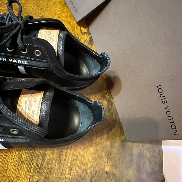 Authentic Men’s Sneaker Louis VuittonSize 7 /L 0019/Leather/Black without box
